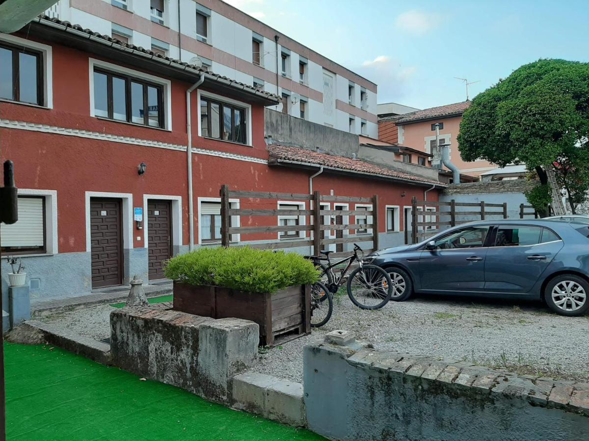 Albergue La Casona Del Peregrino Llanes Kültér fotó
