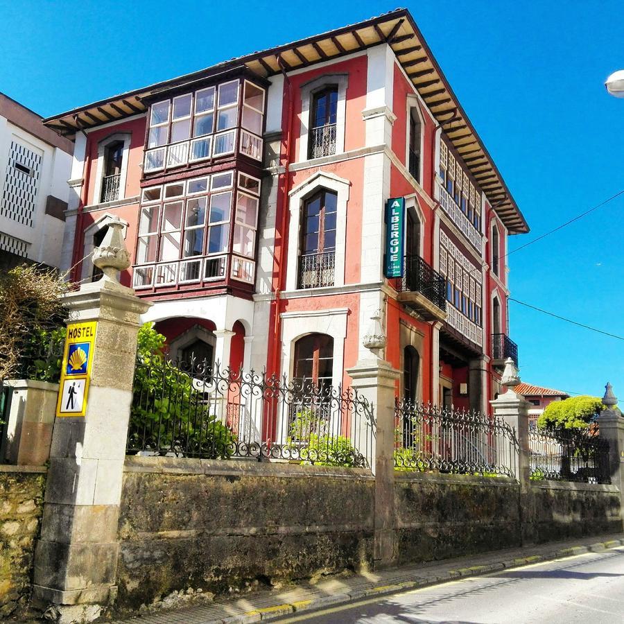 Albergue La Casona Del Peregrino Llanes Kültér fotó